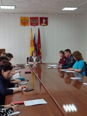 Прошло заседание комиссии по организации отдыха, оздоровления и занятости детей в Янтиковском муниципальном округе