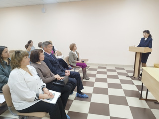 Обмен опытом в системе образования: делегация Урмарского муниципального округа посетила школу в Янтиковском муниципальном округе