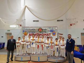 Ученик 4Д класса Дмитриев Артём занял 3 место в командном кумитэ, категория 10-11 лет, в чемпионате и первенстве Чувашской Республики по каратэ WKC