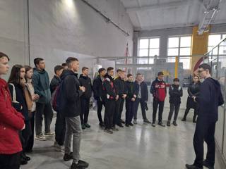 16 апреля обучающиеся 9С класса посетили  Чебоксарский  электромеханический колледж.