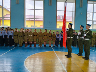 Торжественная церемония передачи Знамени Победы Турмышской СОШ