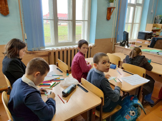 18 апреля с Орлятами Раскильдинской школы провели классный час по теме: «Без срока давности».