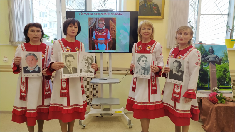 Учителя чувашского языка и литературы нашей школы достойно выступили на конкурсе!