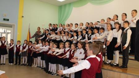 В рамках конкурса «КЛАСС  ГОДА - 2024», прошла   «Битва  хоров»  среди 1-2, 3-4  классов