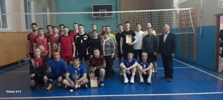Традиционный турнир по волейболу в память об  учителе физической культуры Сергее Вячеславовича Алексееве.