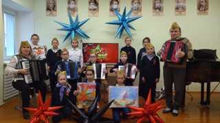 В Урмарской детской школе искусств прошло праздничное общешкольное мероприятие «Песни победы»