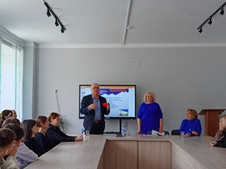 Встреча учащихся 9-11 классов с представителями Чебоксарского кооперативного института