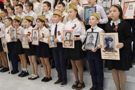 Накануне 79-летия победы советского народа в Великой Отечественной войне в школе #9 состоялся праздничный концерт