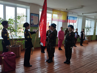 Знамя Победы продолжает проходить победной эстафетой по школам Ядринского муниципального округа