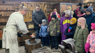 Ученики 1к класса вместе с родителями совершили путешествие в Вологодскую область