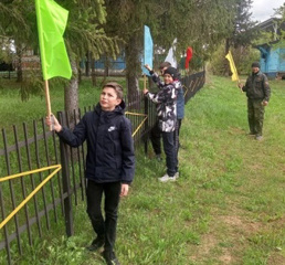 В дань уважения нашим дедам и прадедам, которые погибли, защищая Родину