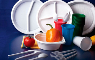 Выбор пластиковой посуды