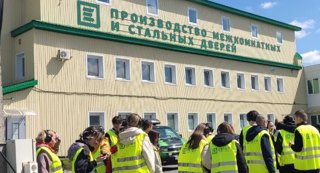 В рамках Всероссийского проекта «Билет в будущее», обучающиеся 8б класса побывали на фабрике металлических и межкомнатных дверей фабрики «Эстет».