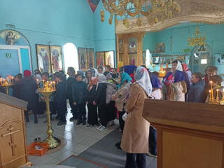 Сегодня учащиеся 4А, 4Б, 4В классов побывали в храме Михаила Архангела