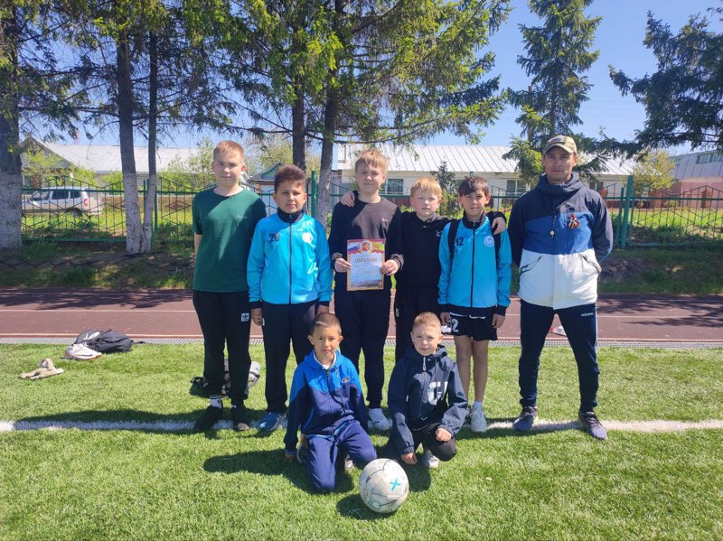 Завершился первый (муниципальный) этап футбольного фестиваля "Кожаный мяч" среди учеников общеобразовательных школ Красноармейского округа