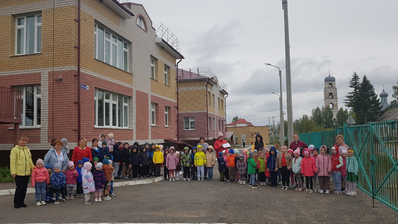 Практическая тренировка по эвакуации при пожаре