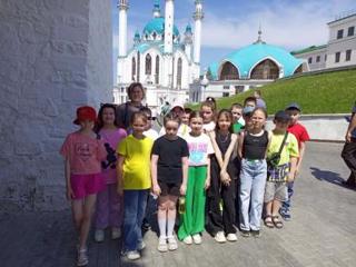 Учащиеся  3 «Б» класса школы №10  побывали в Казанском цирке «НА СЧАСТЬЕ!»