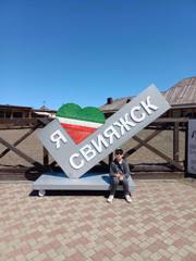 Михаил Васильев, обучающийся 3 «А» класса, начал свои летние каникулы с путешествия на остров-град Свияжск.