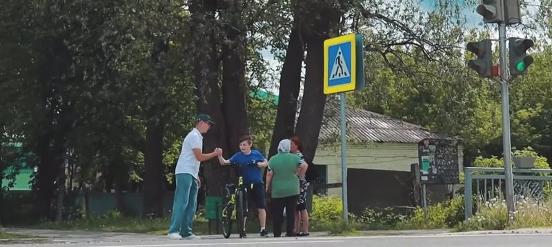 Устами детей о правилах поведения на дороге.