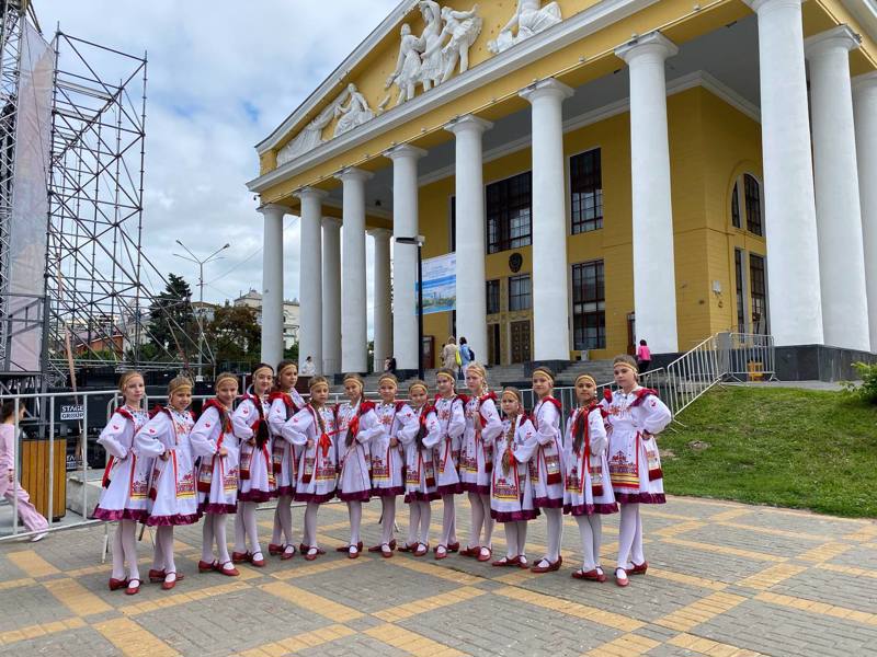 Гала-концерт VI Республиканского фестиваля-конкурса детского художественного творчества "Черчен чечексем" (Цветы Чувашии).