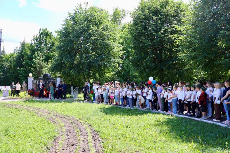 22 июня в пришкольном лагере "Солнышко" был посвящён Дню памяти и скорби