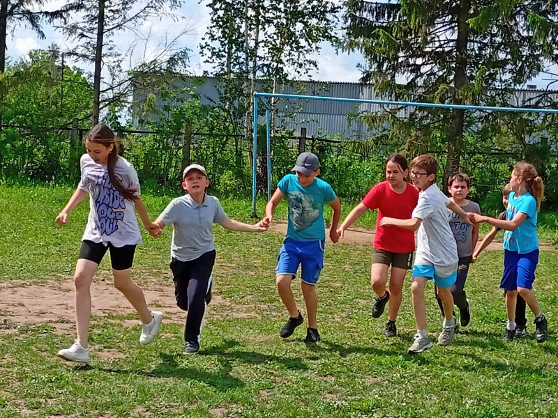 Спортивный праздник «Веселые старты» .