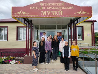 Учащиеся нашей школы посетили Янтиковский народно-краеведческий музей