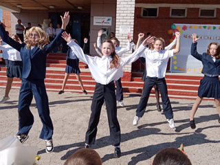 Выступление хореографического коллектива "Сияние"