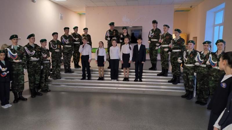 Торжественное открытие Месячника оборонно-массовой и военно-патриотической работы в школе № 10