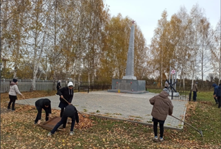 Благоустройство территории памятника