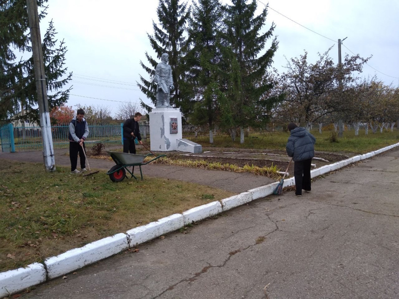 Акция "Чистый обелиск"