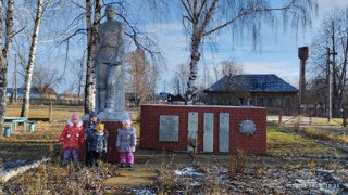 Экскурсия к памятнику воину-освободителю.