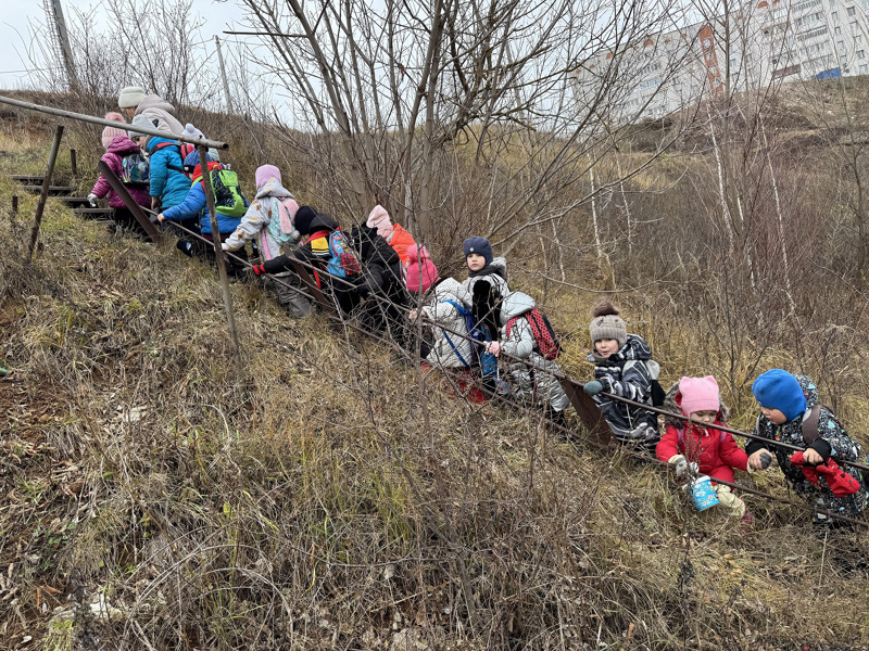 "По родному краю с рюкзаком шагаю"