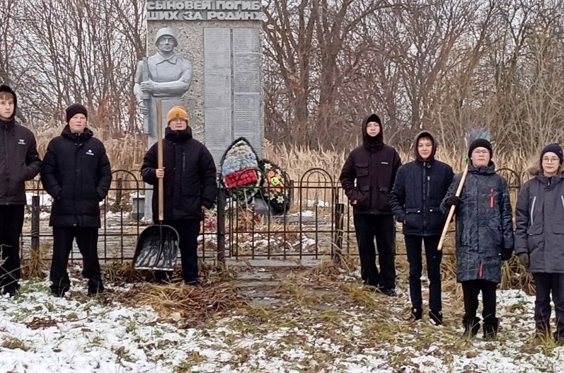 Акция  "Чистый обелиск"