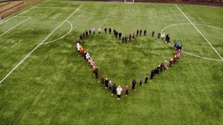 В Траковской  школе прошла трогательная акция «Сердце - маме»!