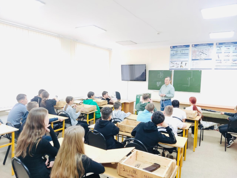 Уроки Мужества - посещение ОТШ ДОСААФ России