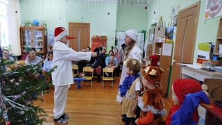 Новогодний утренник "Снегурочкин сапожок"