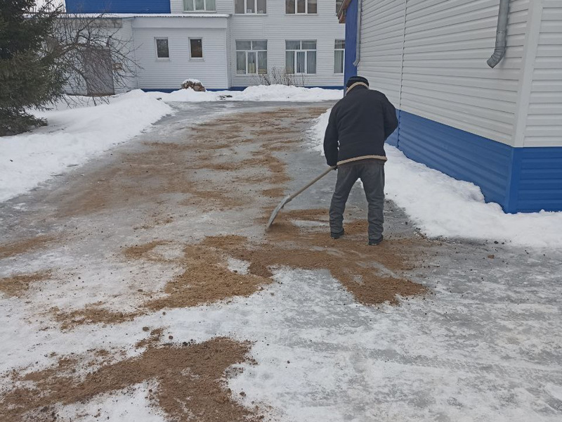 Против гололеда-пескосмесь