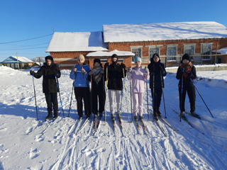 Все на лыжи! Балдаевские школьники призывают не бояться морозов, и заниматься спортом!