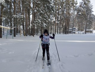 Школьный спортивный клуб "Спорт и здоровье". В рамках Недели здоровья и спорта в школе прошел предварительный этап Всероссийской лыжной гонки «Лыжня России - 2024»