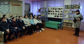 В рамках недели МИФ ученики 6в класса посетили "Музей верховых чувашей", и приняли участие во внеклассном мероприятии   Урок мужества «Сталинградская битва»