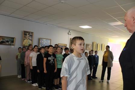 Сегодня, в рамках месячника оборонно-массовой и спортивной работы,  в Траковской школе,  прошли коллективные творческие дела