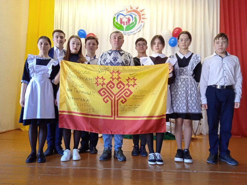 Конкурс военно-патриотической песни в Новошимкусской школе