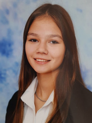Ученица 11 класса Миронова Анастасия-стипендиат Главы Чувашской Республики для представителей молодежи и студентов за особую творческую устремленность.