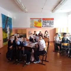 Прошел открытый урок по чувашской литературе   «Атте-аннерен хакли никам та çук»