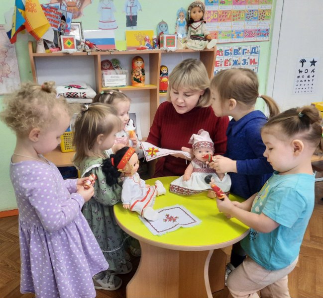 Малыши отметили Международный день родного языка.