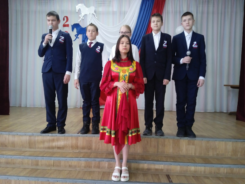Конкурс патриотической песни "Я люблю тебя, Россия! " и конкурс чтецов "Военная поэзия" среди 5-11 классов