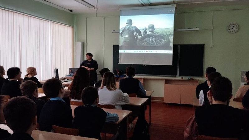 Урок мужества «Танки от Ленинграда 1941 года до СВО»