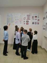 Обучающиеся 4-7 классов посетили выставку"Точные науки и этноискусство".