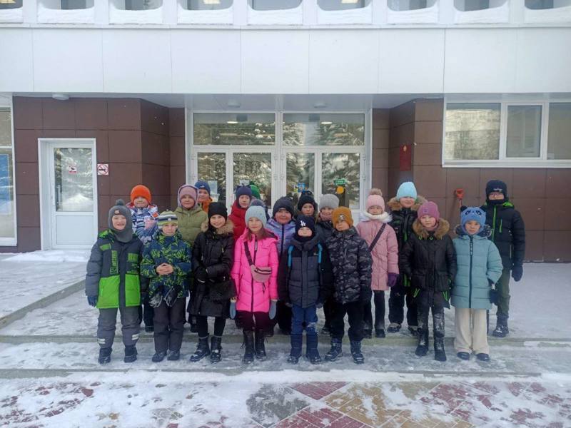 17 февраля ученики 2 «Б» класса посетили Чувашский государственный театр юного зрителя имени М.Сеспеля.